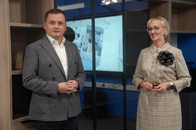 Классный подарок: открыли первую в университете ТИМ-лабораторию