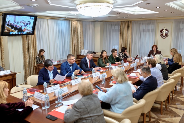 Преподаватель университета выступил с докладом в Федеральной нотариальной палате