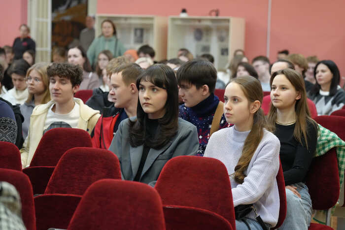 Открытый диалог: в СГУ им. Питирима Сорокина прошла встреча «100 вопросов к ректору»