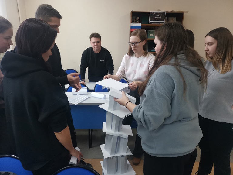 Диалог на равных прошел в Институте иностранных языков