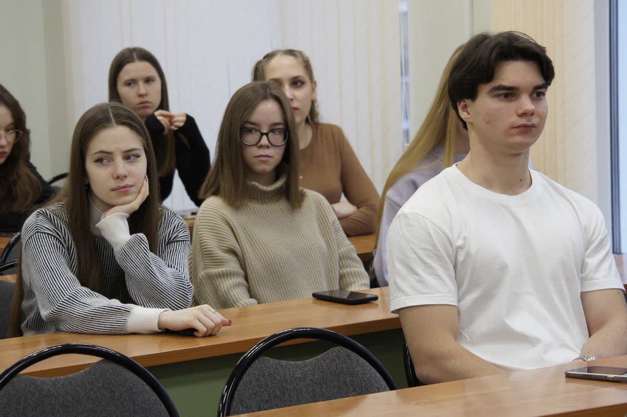 Студенты СГУ им. Питирима Сорокина обсудили традиционные российские ценности