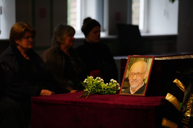 В Сыктывкаре простились с Львом Иржаком