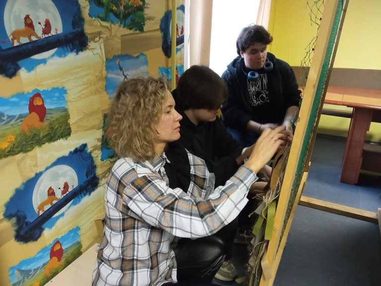 «Вузы для фронта»: студенты СГУ им. Питирима Сорокина изготавливают необходимые защитные снаряжения для бойцов