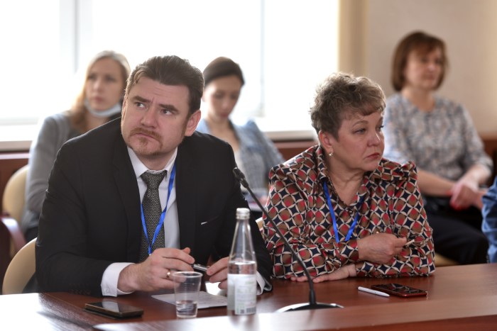 Сотрудники СГУ обсуждают вопросы здравоохранения на всероссийском уровне