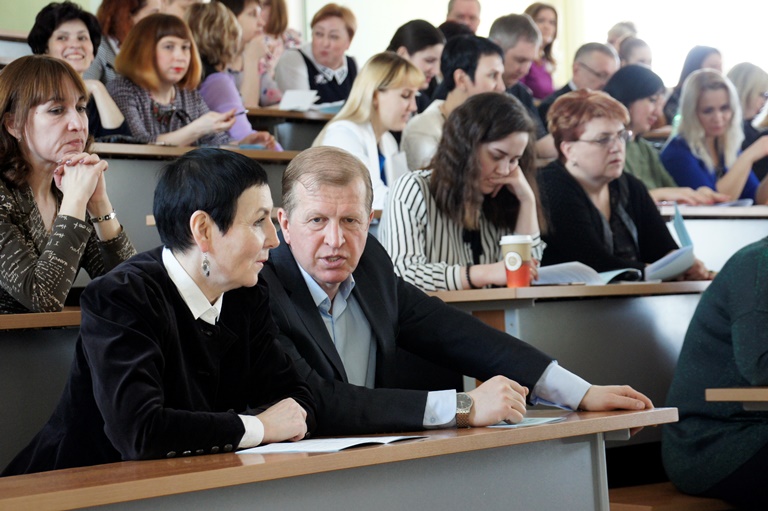 В Сыктывкарском госуниверситете определяют вектор развития классного руководства