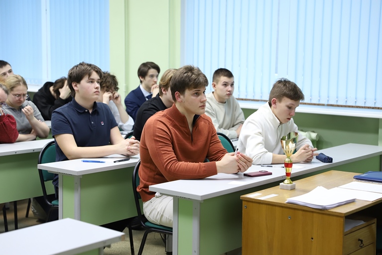 Стал известен обладатель кубка ректора СГУ им. Питирима Сорокина по истории