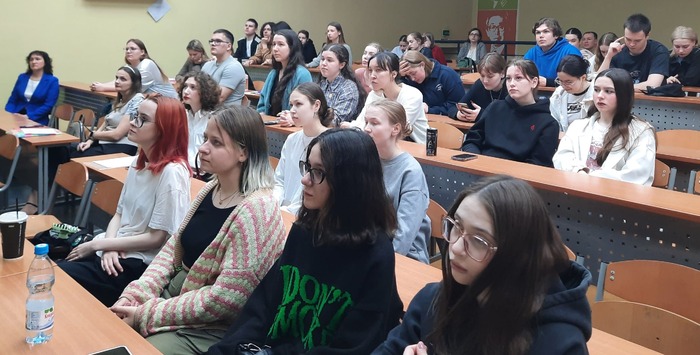 В СГУ им. Питирима Сорокина обсуждают проблемы модернизации языкового образования